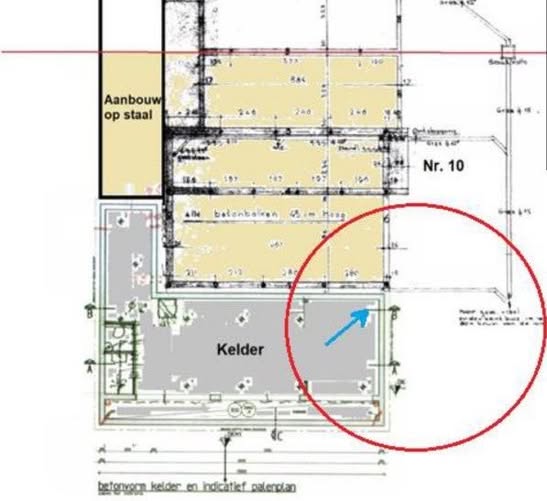 Plattegrond met gemarkeerde aansluiting bij de kelder