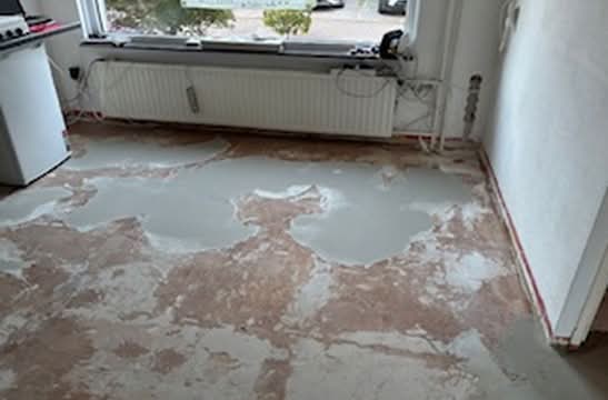 Ondergrond tijdens de voorbereiding van de vloer